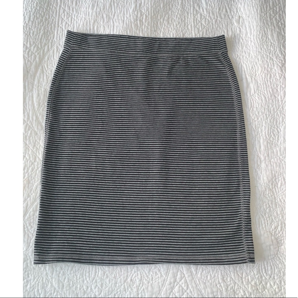 Old Navy pencil skirt